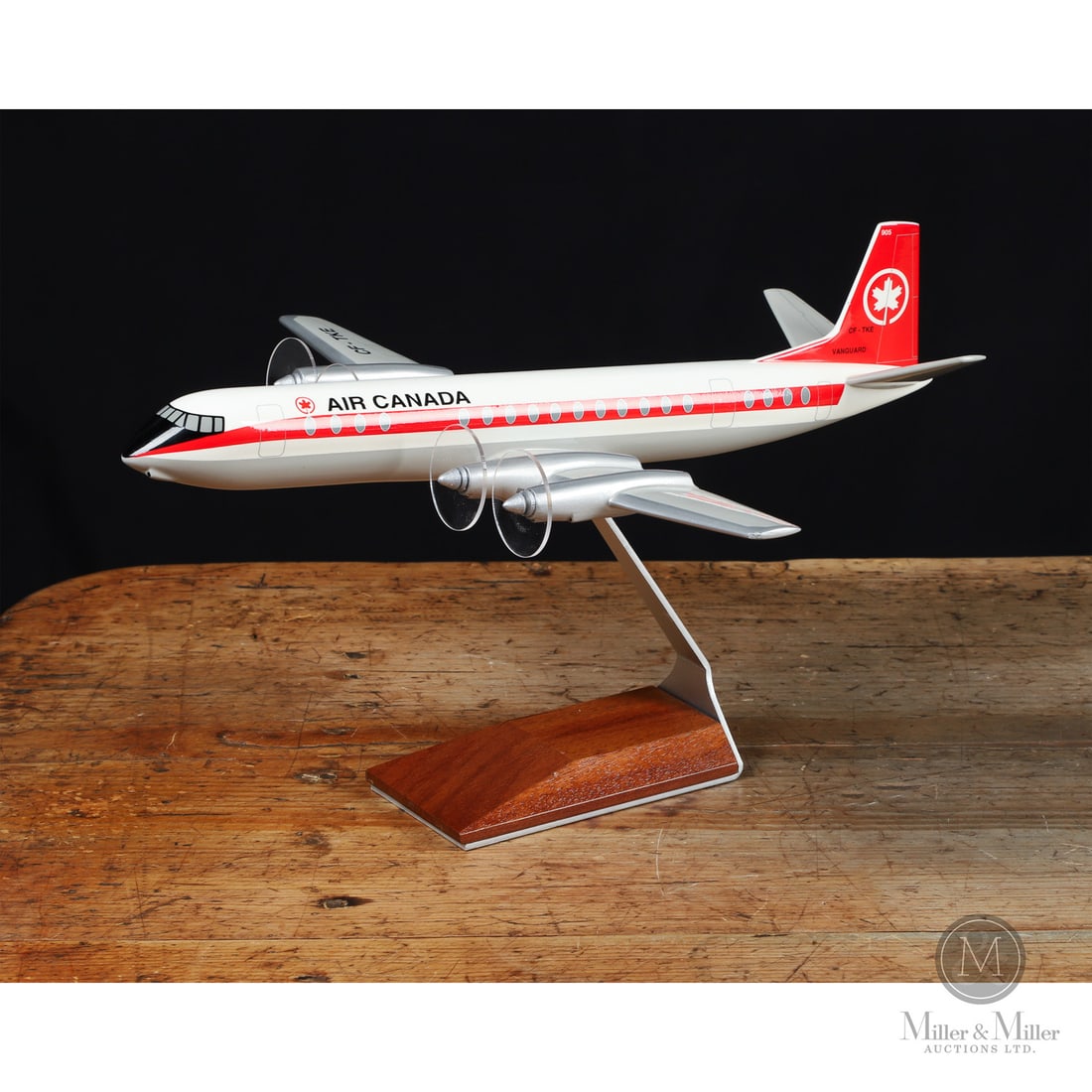 Executive Models Air Canada Vickers Vanguard (1 of 13)