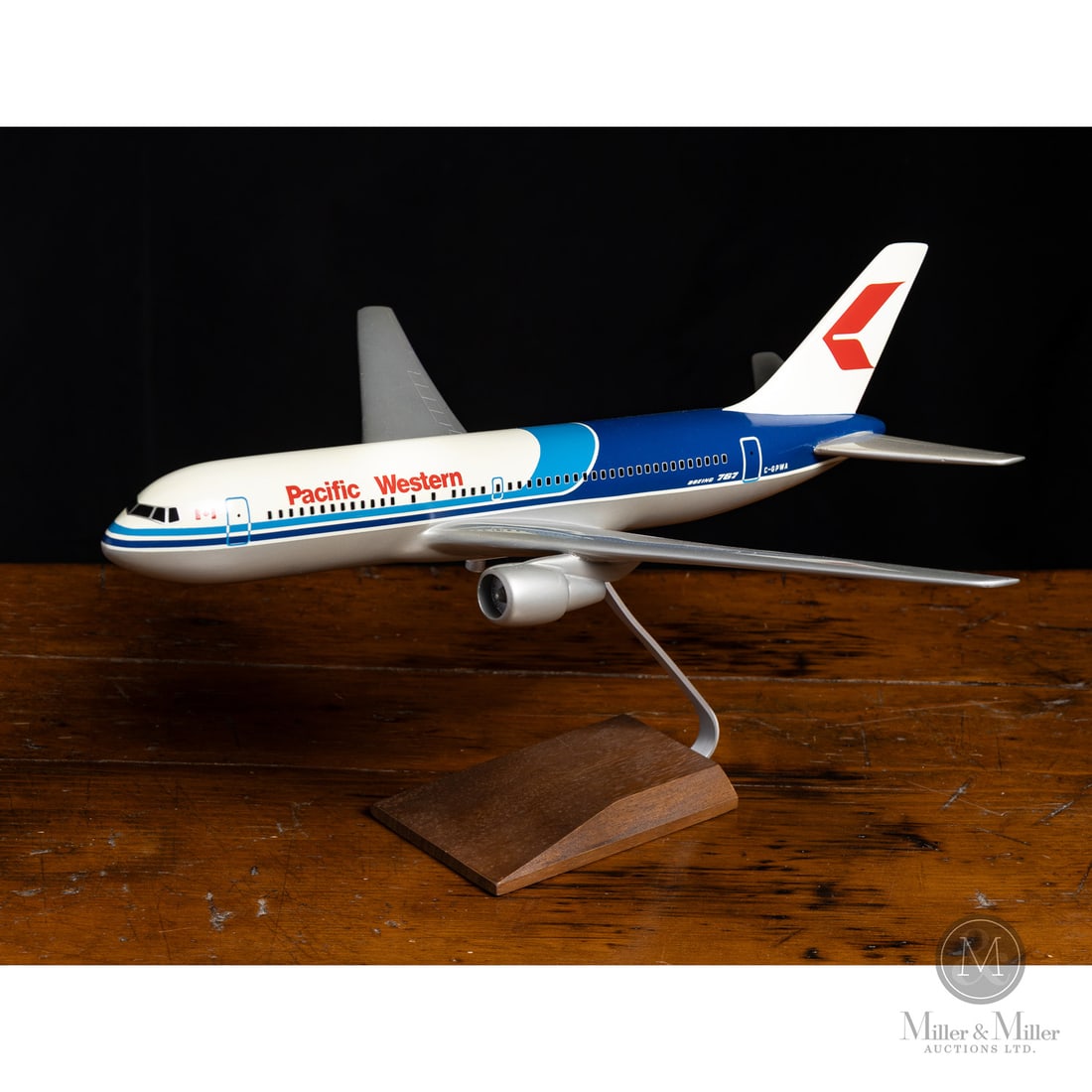 Scalecraft Boeing 767 Pacific Airlines 1:100 Model Aircraft (1 of 9)