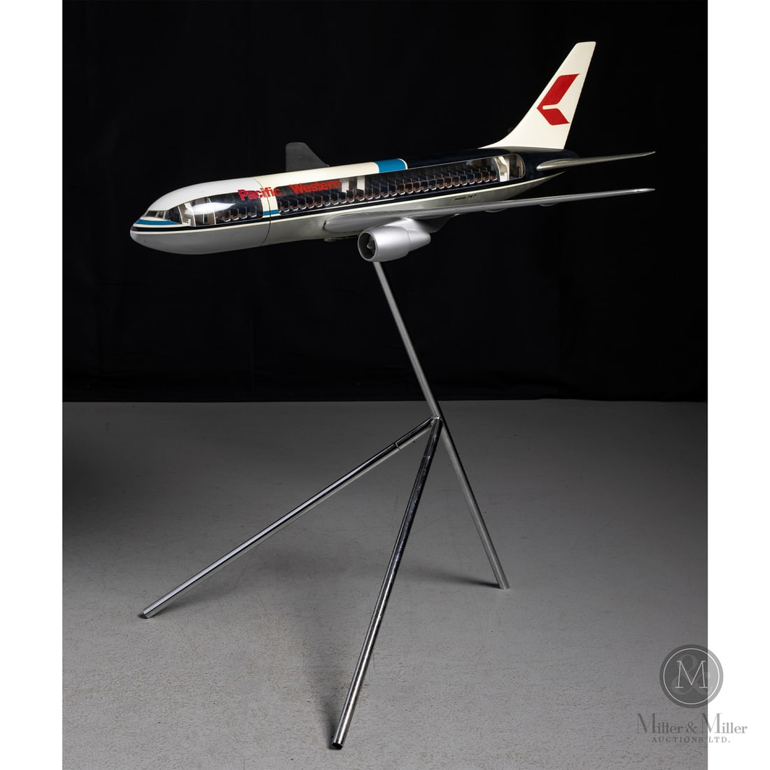 Boeing 767 Westway Pacific Western Airlines 1:50 Cutaway Model Aircraft (1 of 14)