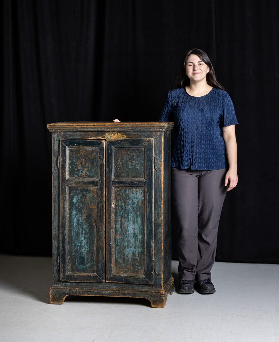 Small Blue Quebec Armoire - 7