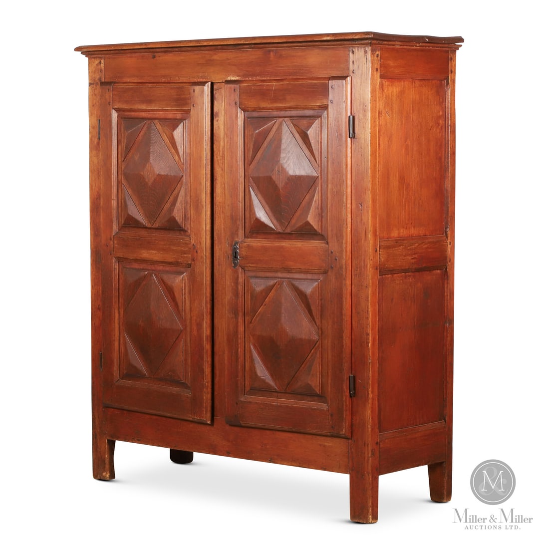 Quebec Diamond Point Armoire (1 of 9)