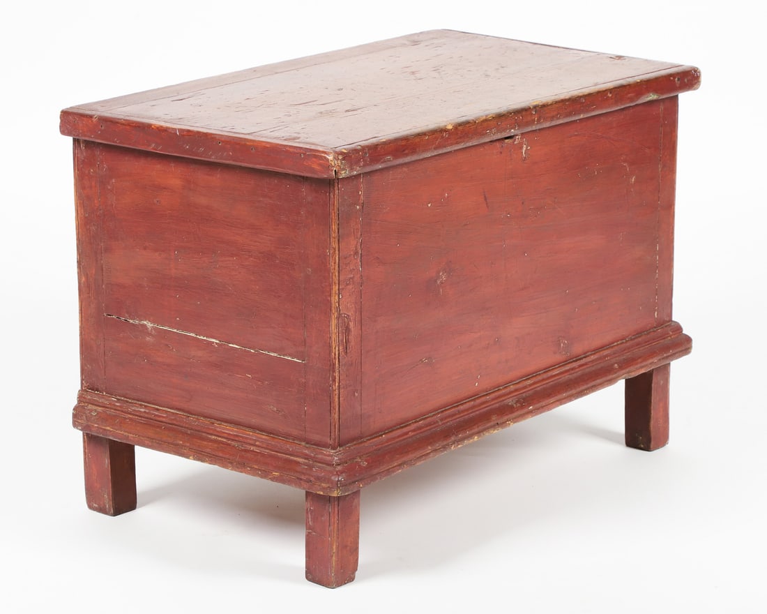 Quebec Storage Chest - 3