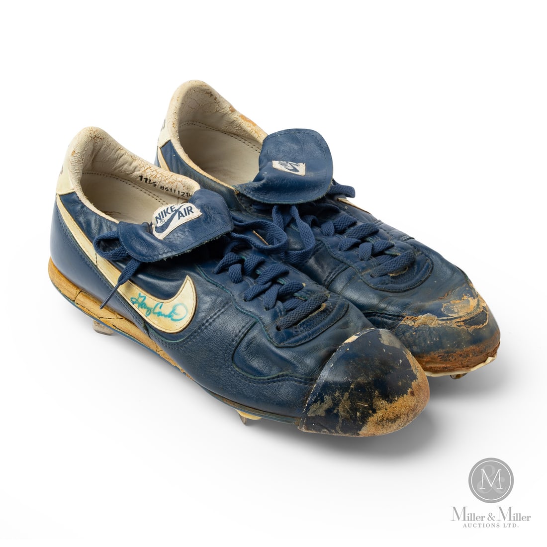 1986 Gary Carter Game Used and Signed Mets Cleats: Offered here is a pair of Gary Carter game-used Nike cleats from the historic 1986 New York Mets World Series championship season. These black leather Nike cleats feature the iconic white swoosh and