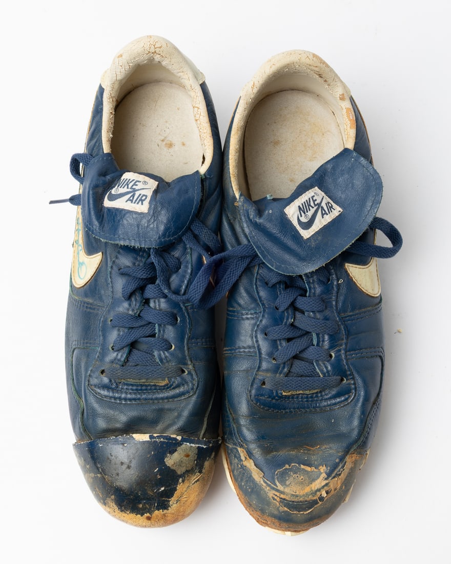 1986 Gary Carter Game Used and Signed Mets Cleats - 3