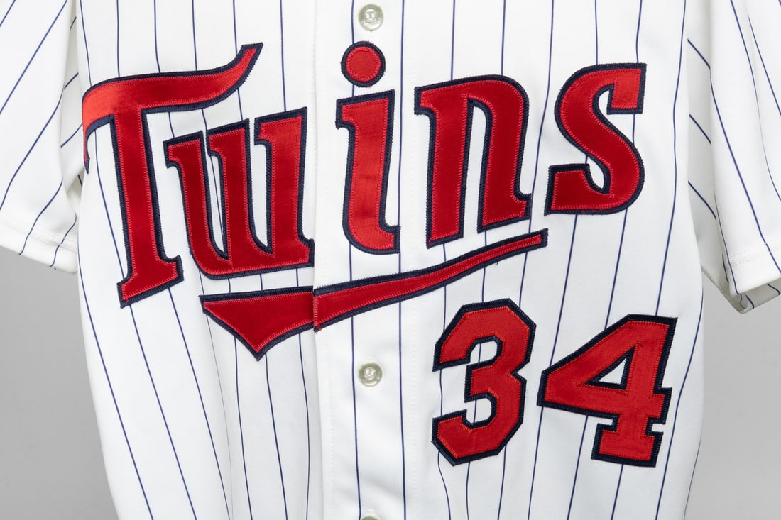 1988 Kirby Puckett Game Issued Home Jersey - 7