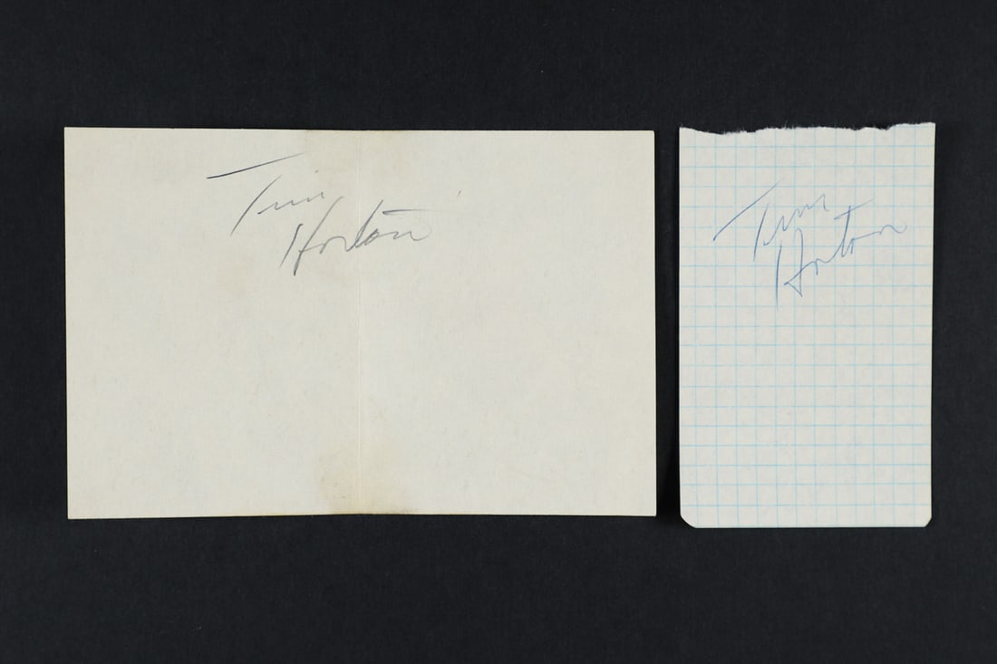 Collection of 18 Autographs w/ Horton - 2