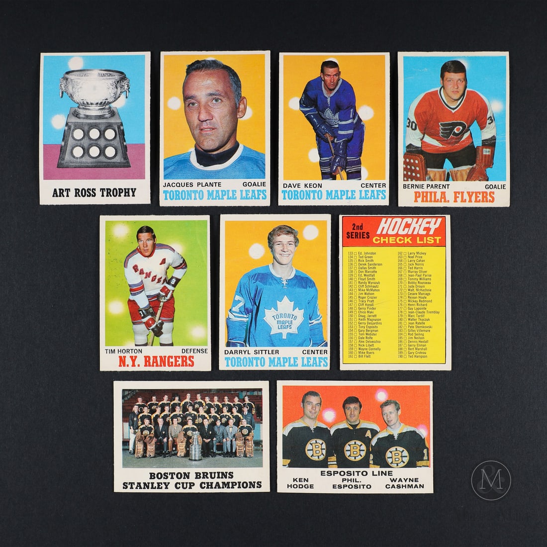 1970-1971 O-Pee-Chee Hockey Grouping (52): The grouping of 1970-1971 O-Pee-Chee hockey cards offered here includes 52 examples and Darryl Sittler's #218 rookie card. Also included in the group are Dave Keon, Tim Horton, and a second series che