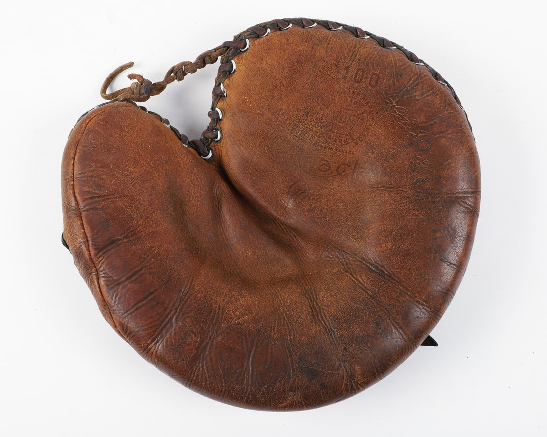 Early Baseball Catchers Gloves (6) - 11