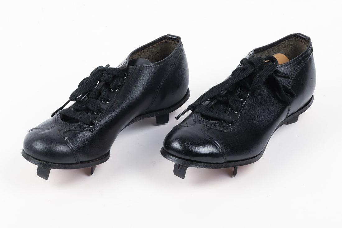 1960s Rawlings NOS Cleats - 3