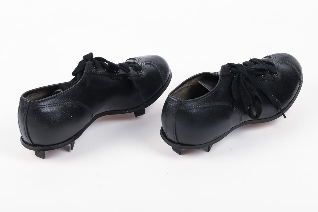 1960s Rawlings NOS Cleats - 4