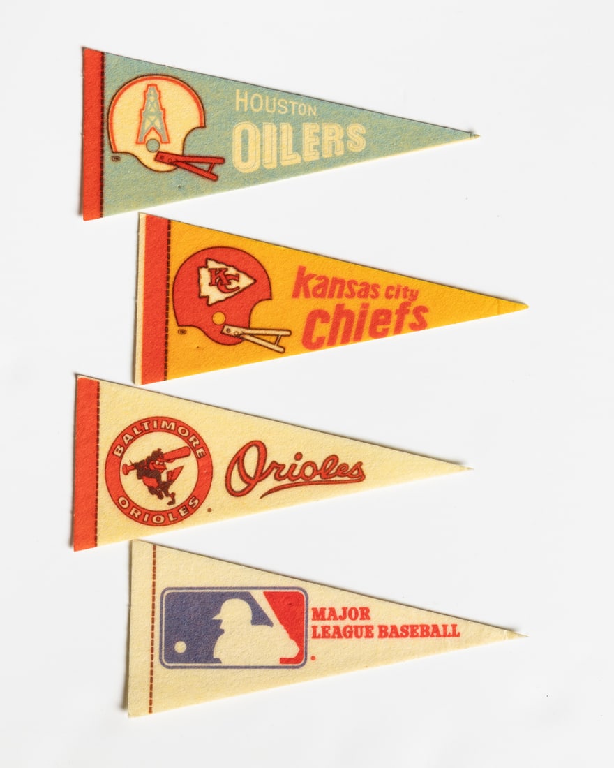 Pennants Including "Fight of the Century" (28) - 11