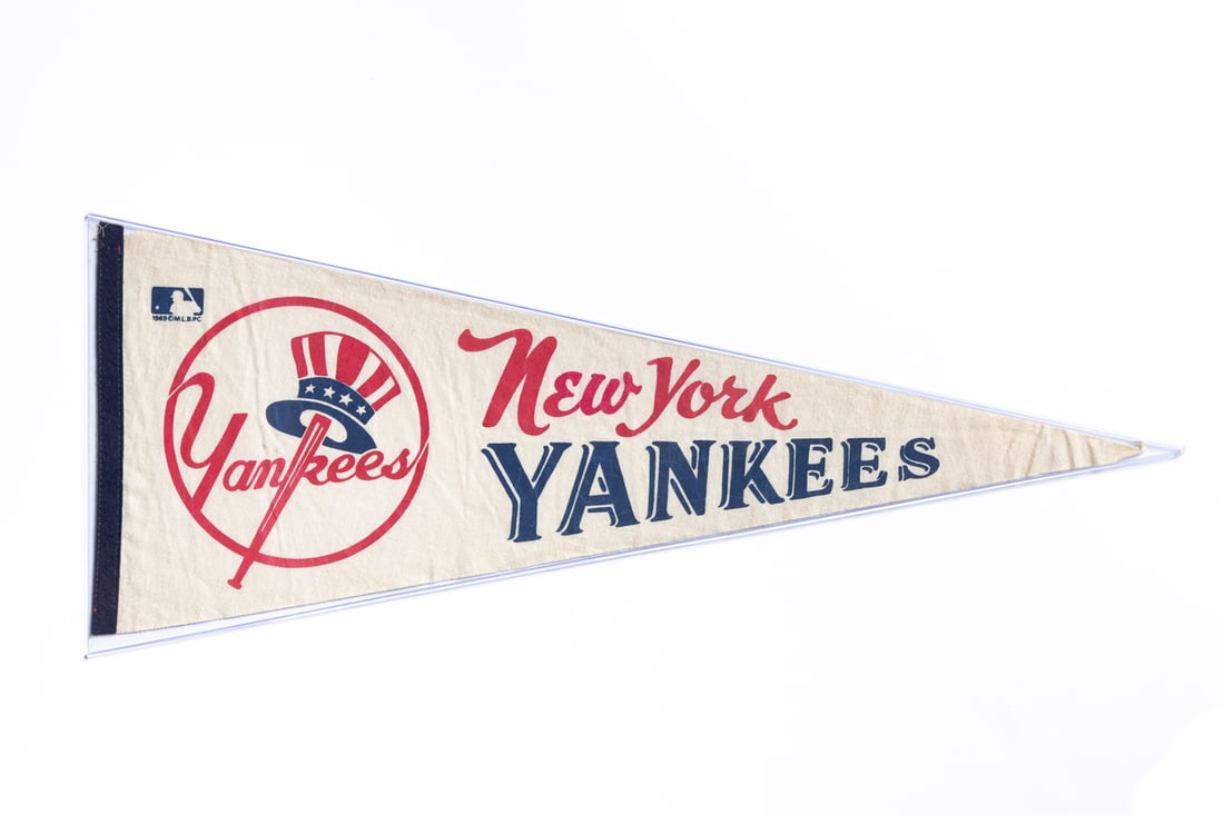 Pennants Including "Fight of the Century" (28) - 4