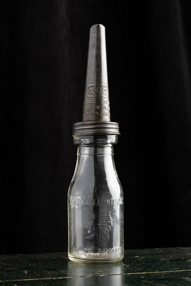 McColl-Frontenac Pint Oil Bottle - 2