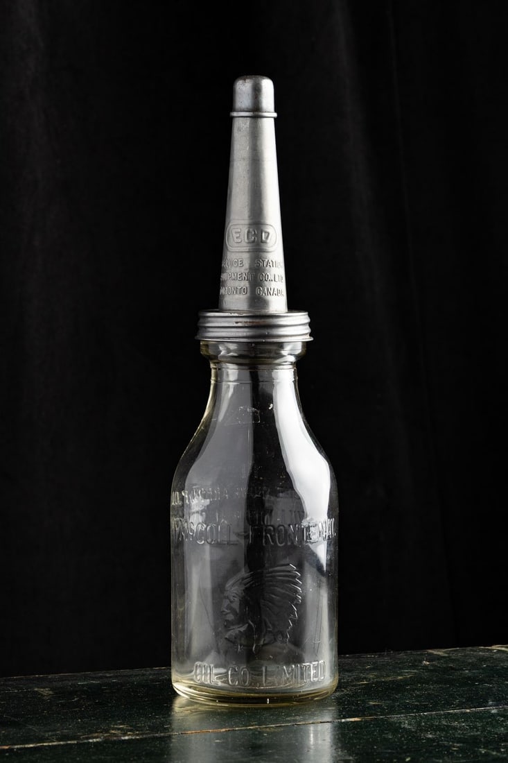 McColl-Frontenac Pint Oil Bottle - 2
