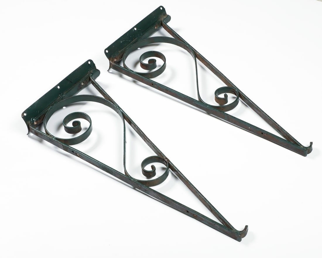Service Station Pole-Mount Scroll Brackets - 5