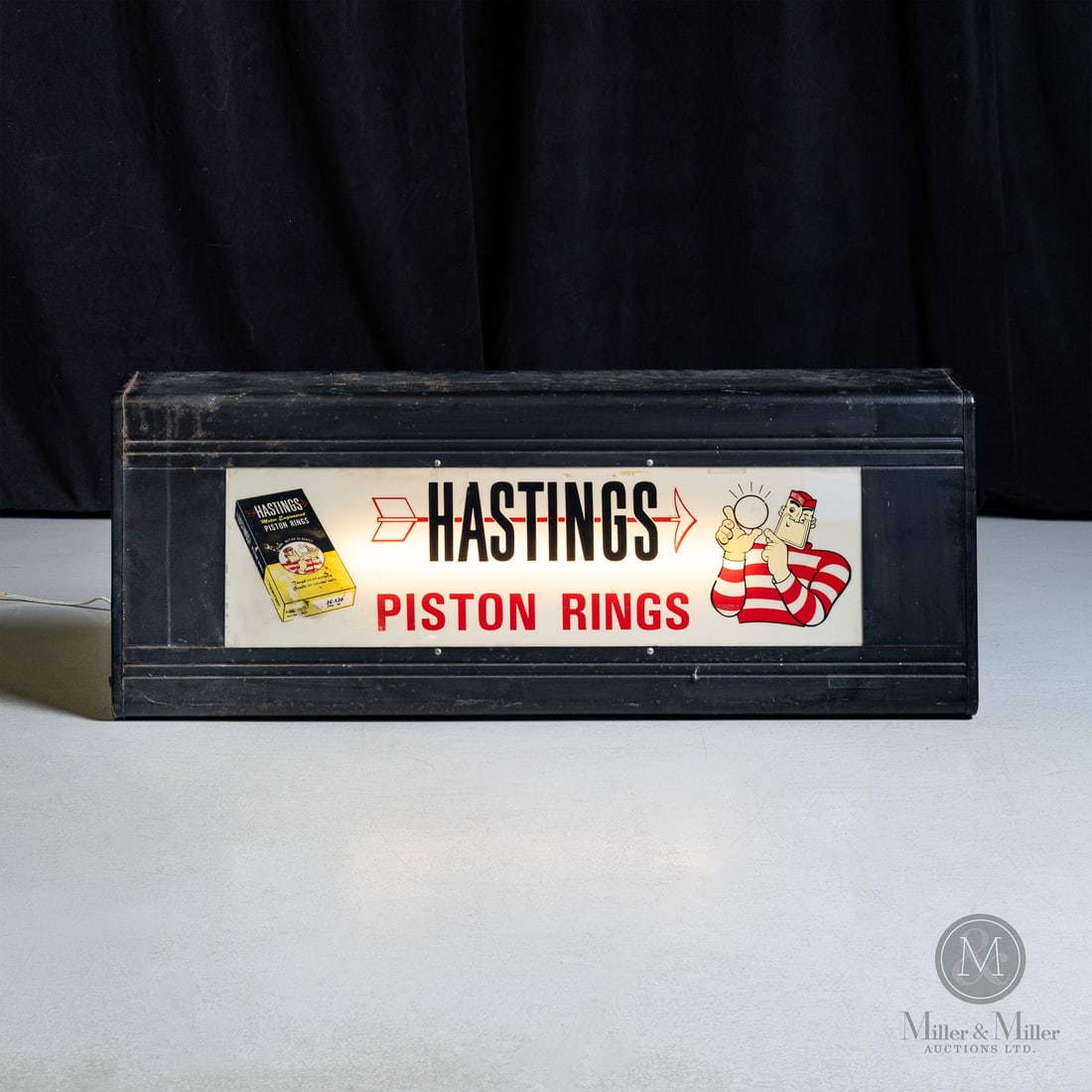 Hastings Piston Rings Lighted Cabinet (1 of 4)