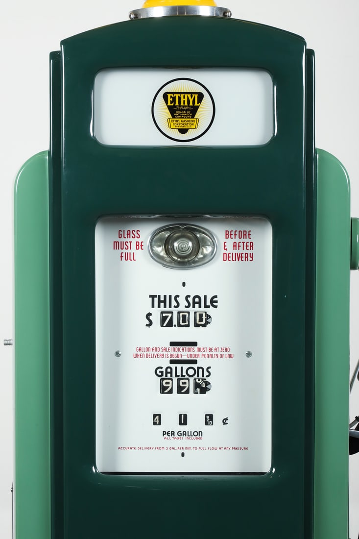 Bennett 541 Gas Pump - 2