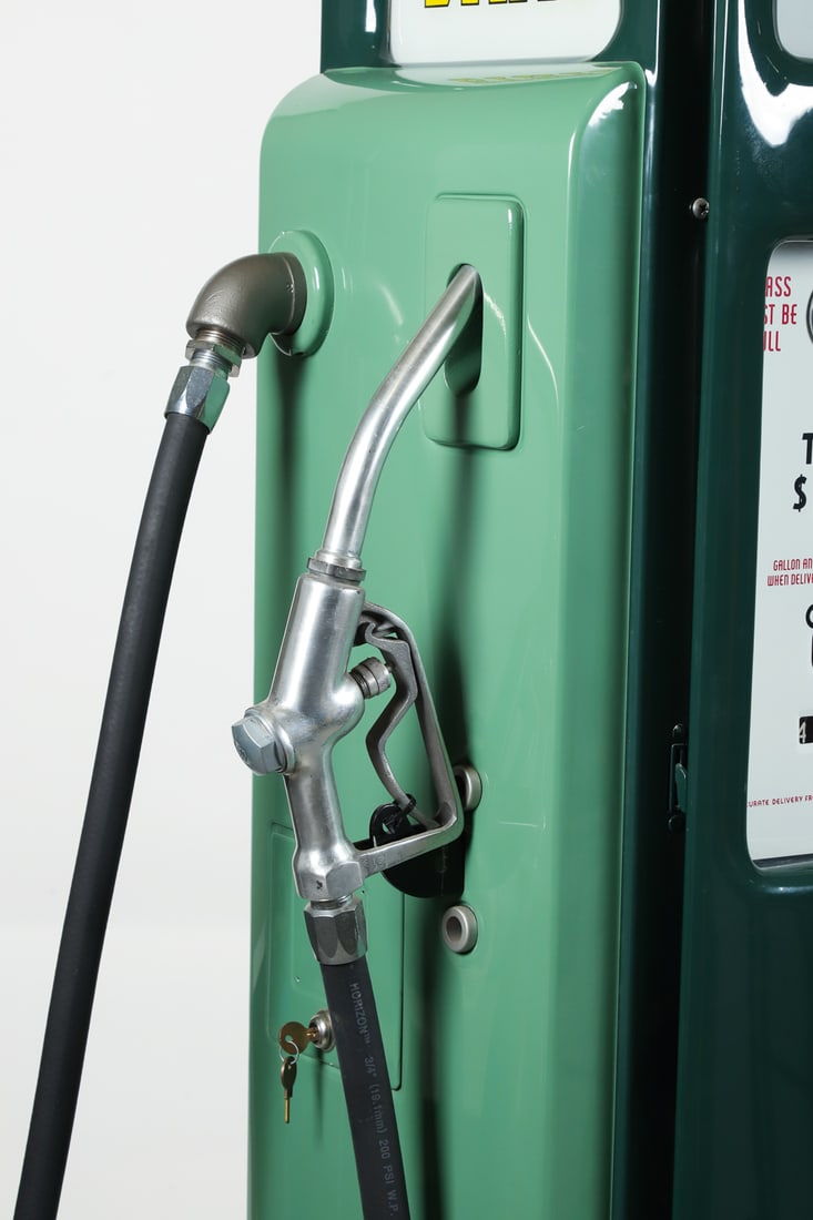 Bennett 541 Gas Pump - 8