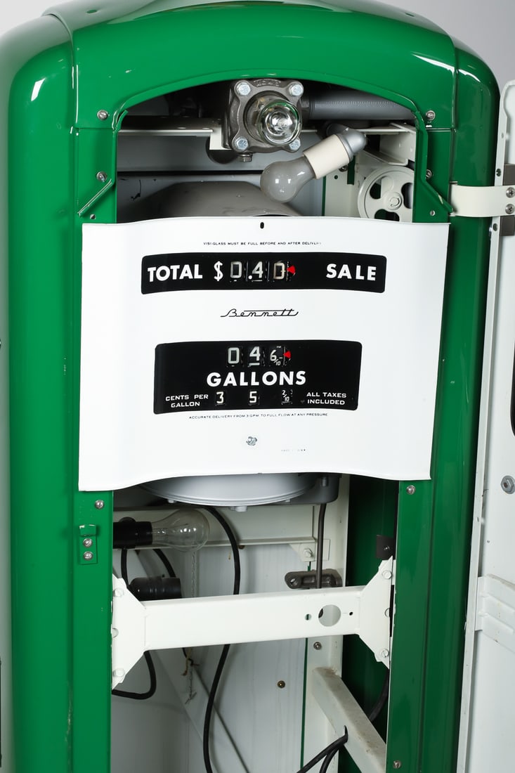 Bennett Model 646 Gas Pump - 13
