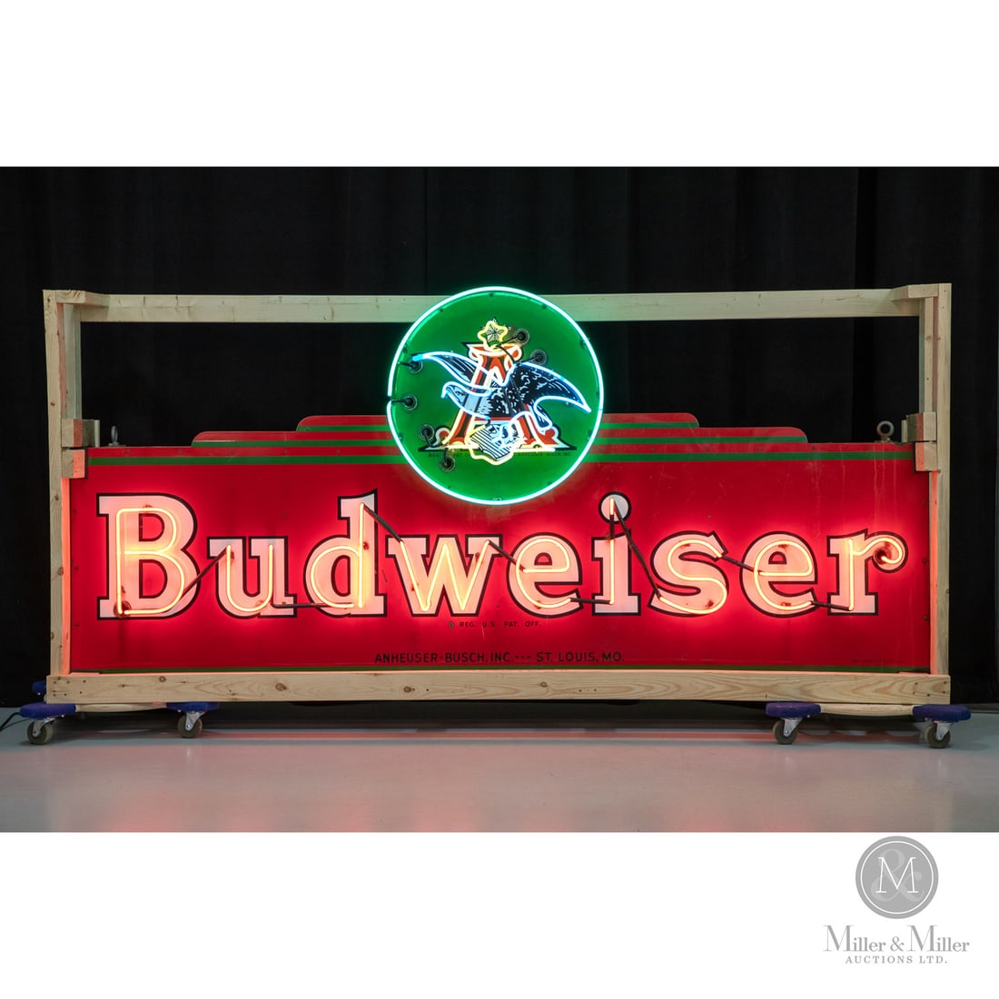 Budweiser Beer Neon Sign (1 of 16)