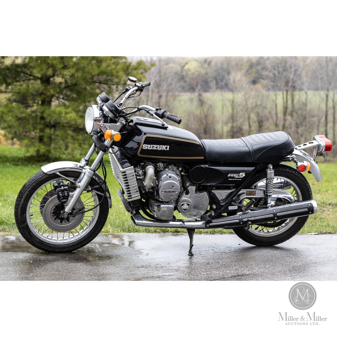 1975 Suzuki RE5 Rotary: As one of the most daring engineering experiments in motorcycle history, the 1975 Suzuki RE5 Rotary stands as a legendary monument to 1970s innovation. This first-year "M" model is famous for its