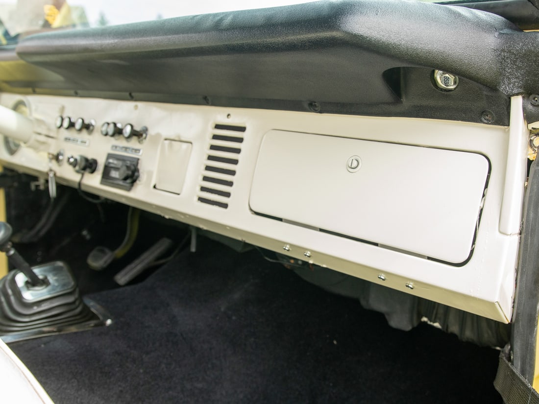 1973 Ford Bronco - 10