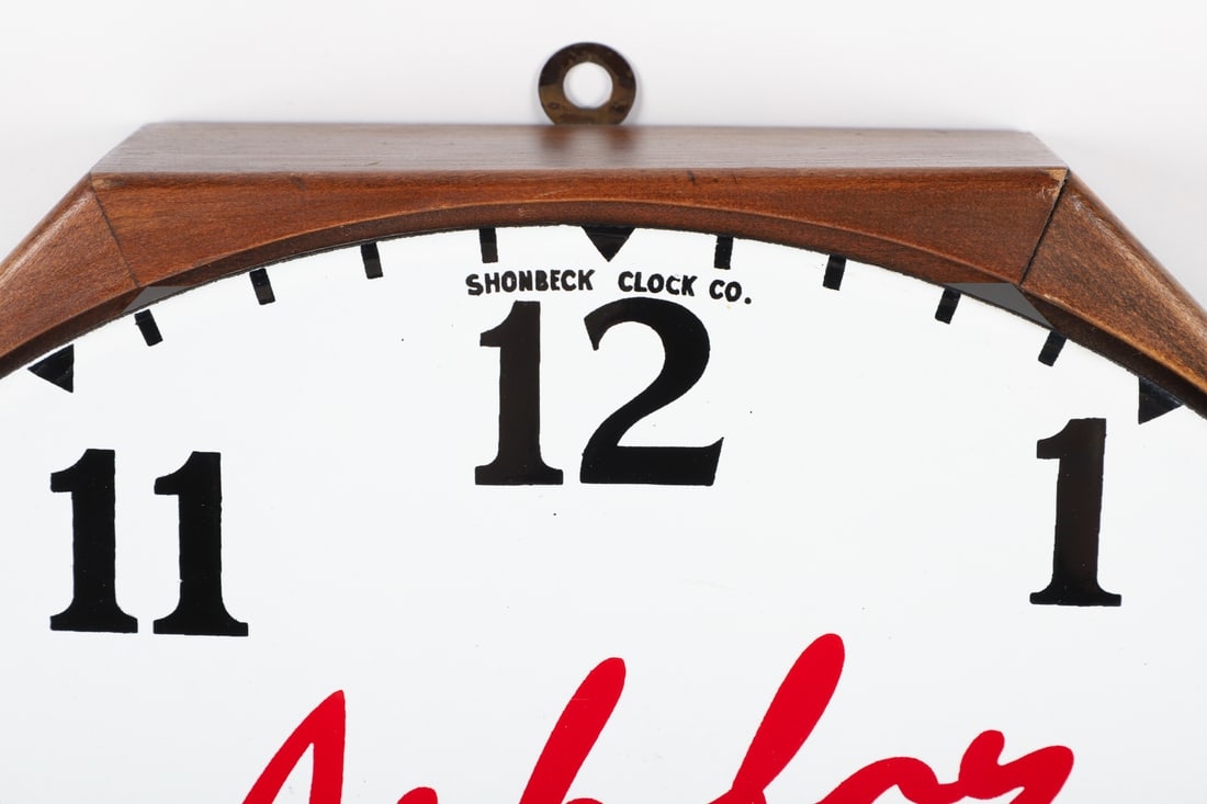 Ask For Labatt's Key Wind Clock - 3