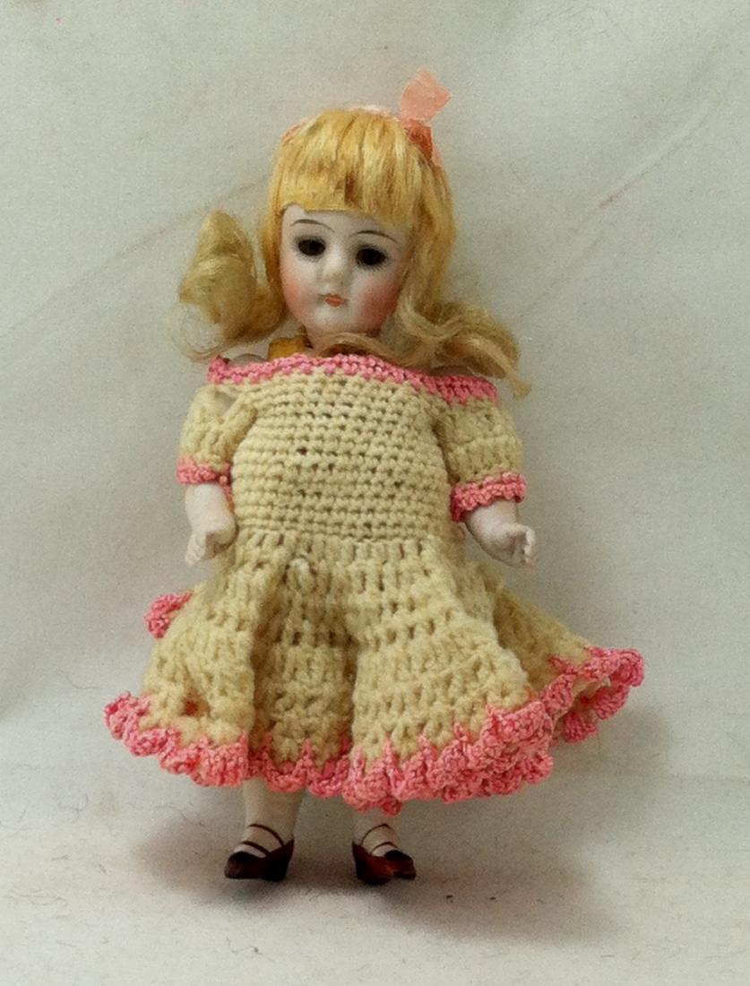 Bisque Doll w Bisque Body: Brown Sleep Eyes Painted Face & Shoes 6" Tall. #'d on back " 620 4 + "