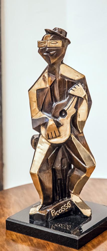 Pablo Picasso, Bronze musician.   Number 5 of 8 (1 of 1)