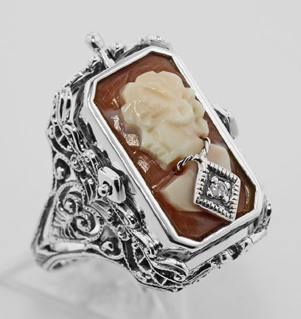 Cameo / Onyx w/ Diamonds Filigree Flip Ring - Sterling: Cameo / Onyx w/ Diamonds Filigree Flip Ring - Sterling Silver **|**|** #FR-239-SH-O Cameo Habille - Shell Cameo with diamond necklace. #IRS97452