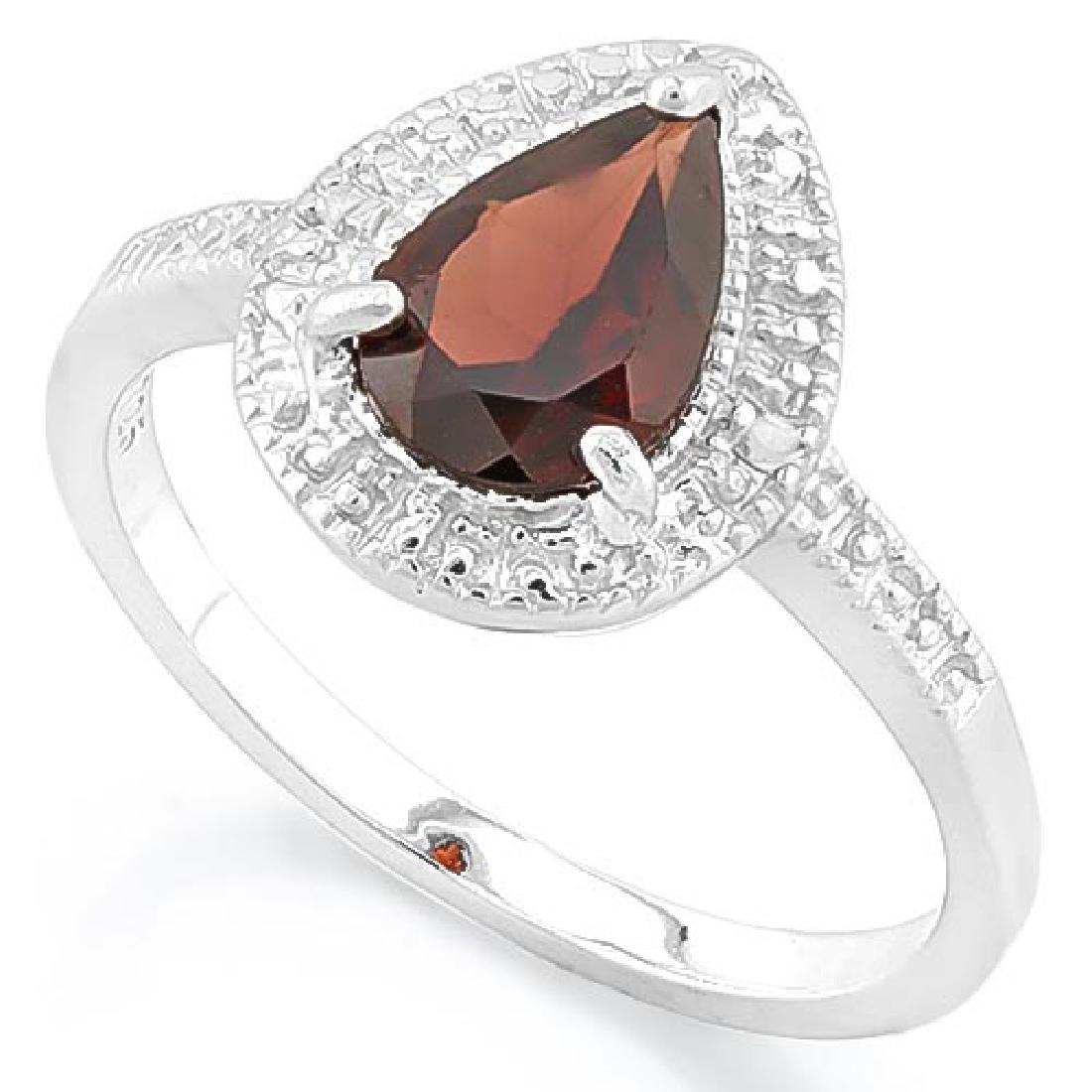 1 1/2 CARAT GARNET & DIAMOND 925 STERLING SILVER RING: 1 1/2 CARAT GARNET & DIAMOND 925 STERLING SILVER RING **|**|** 1 1/2 CARAT GARNET & DIAMOND 925 STERLING SILVER RING #IRS39496