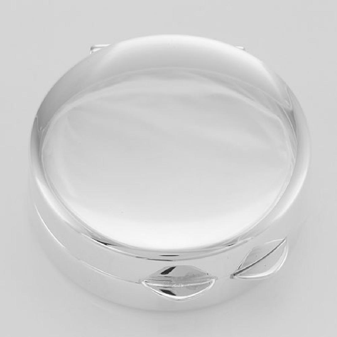 Beautiful Engravable Round Sterling Silver Pillbox - Ma: Beautiful Engravable Round Sterling Silver Pillbox - Made in USA **|**|** #TX-306 Engraveable Round Sterling Silver Pillbox. Made in the USA the top and bottom of this round shaped pill box is smooth