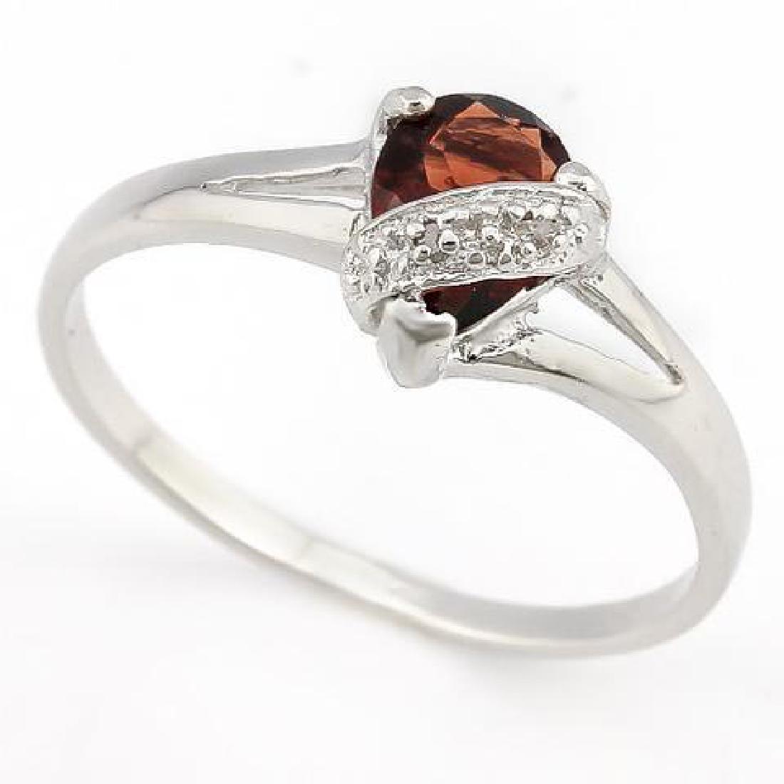 4/5 CARAT GARNET DIAMOND 925 STERLING SILVER RING: 4/5 CARAT GARNET DIAMOND 925 STERLING SILVER RING **|**|** Total Weight by Gram: 1.5-stone 1 carat: 0.85-stone 2 carat: 0.01 #IRS36252