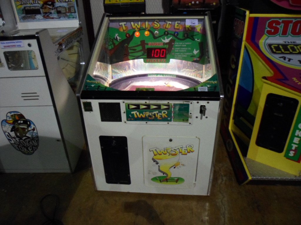 TWISTER REDEMPTION MACHINE (1 of 9)