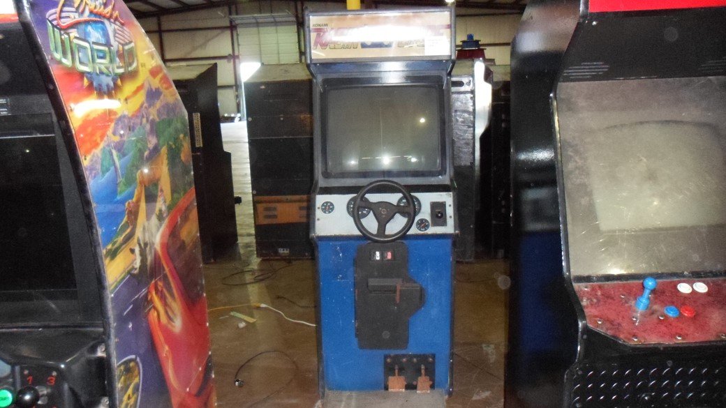 RACIN' FORCE ARCADE VIDEO GAME (1 of 6)