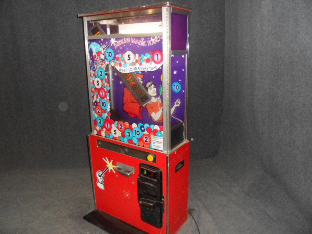 MERLINS MAGIC TOUCH REDEMPTION MACHINE (1 of 9)