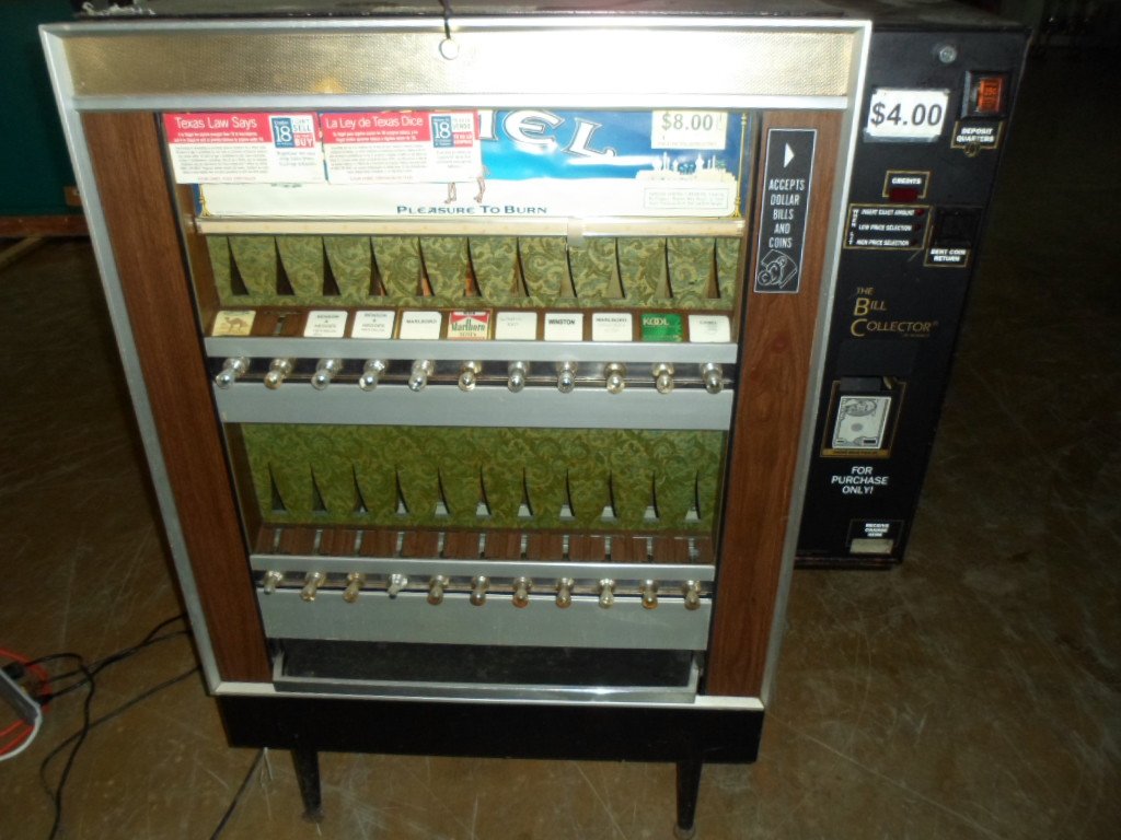 CIGARETTE VENDING MACHINE (1 of 3)
