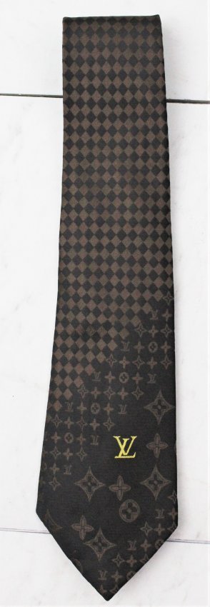 Louis Vuitton Tie (1 of 2)
