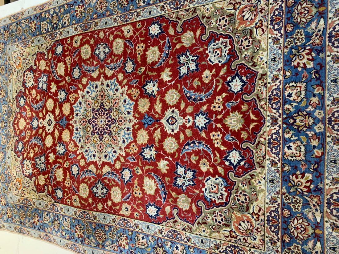 Semi Antique Hand Woven Persian Esfahan 5.6x4 ft: Semi Antique Hand Woven Persian Esfahan 5.6x4 ft