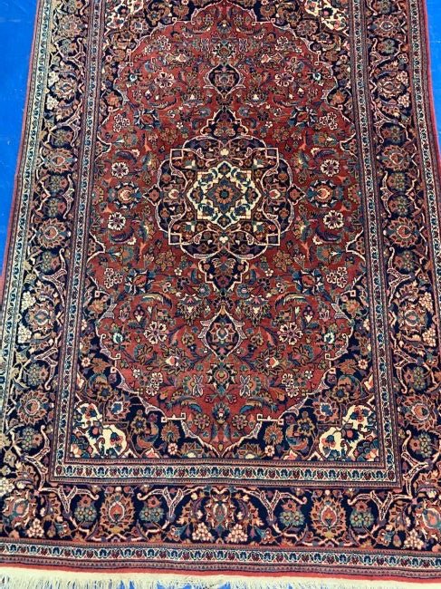 Semi Antique Hand Woven Persian Kashan 6.10x4.6: Semi Antique Hand Woven Persian Kashan 6.10x4.6