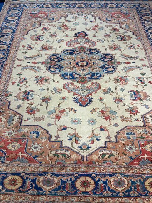 Hand Knotted Persian Heriz Rug 9x7.8 ft (1 of 10)