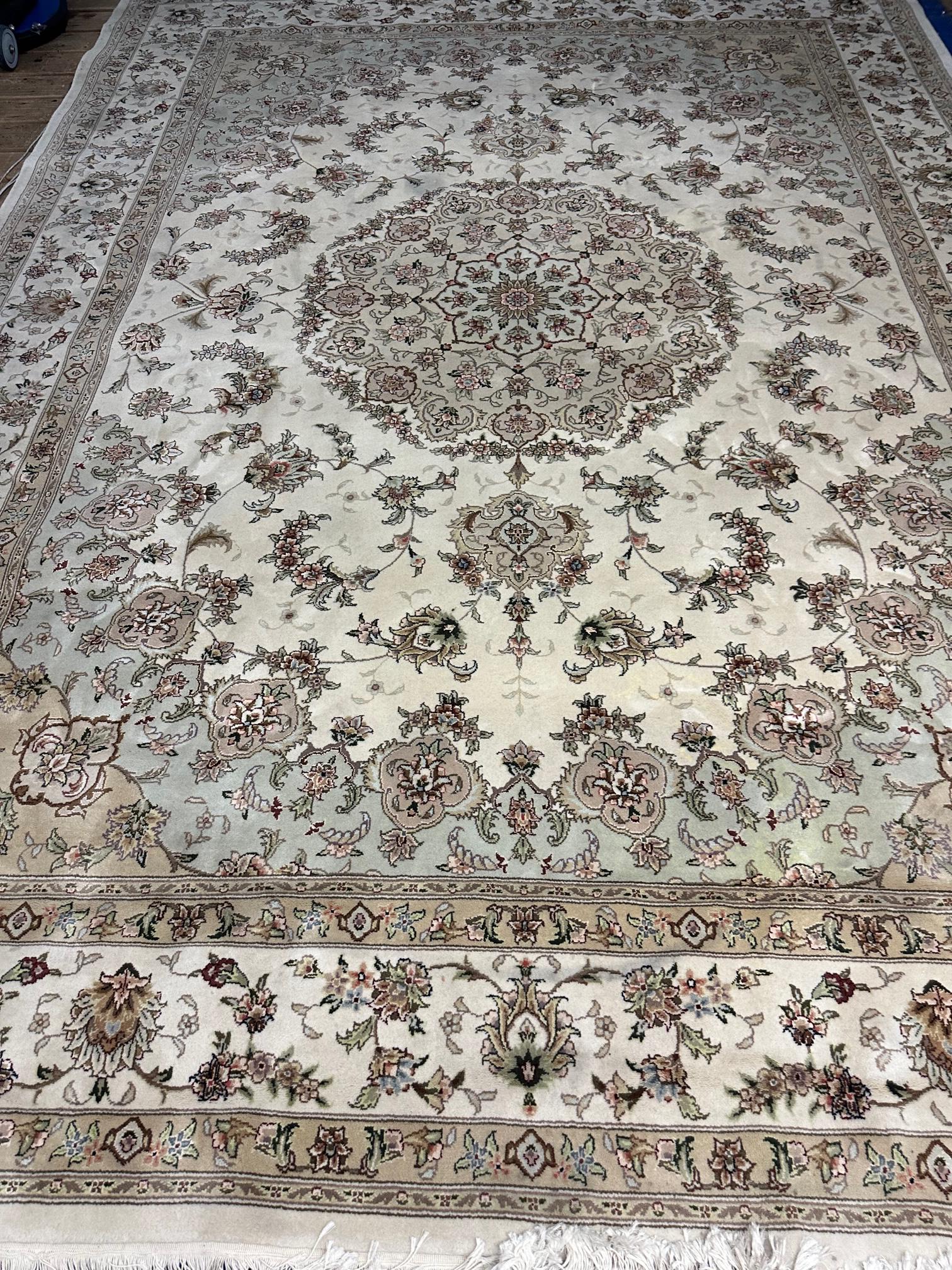 Hand Knotted Persian Tabriz Rug 9x12 ft (1 of 12)