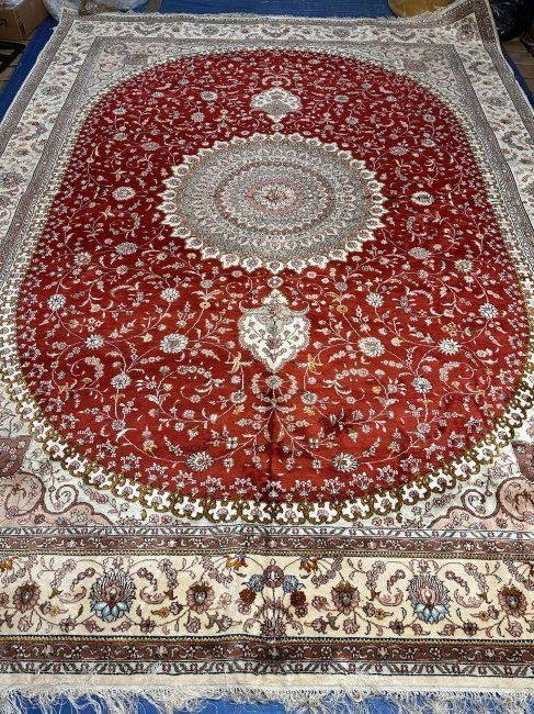 Hand Knotted Hereke Silk Rug 9x12 ft (1 of 10)
