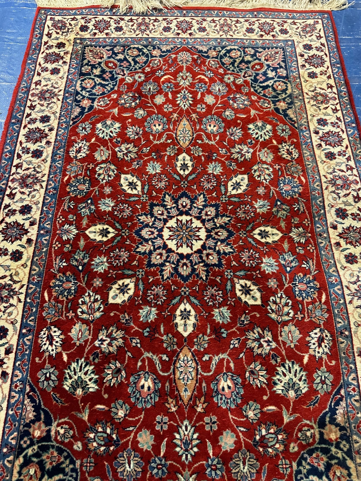 Hand Knotted Persian Esfahan Rug 3x5 ft: Hand Knotted Persian Esfahan Rug 3x5 ft