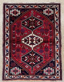 Hand Knotted Persian Shiraz Rug 3.9x5.1 ft