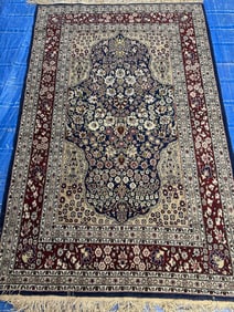 Hand Knotted Sivas Rug 4x6 ft
