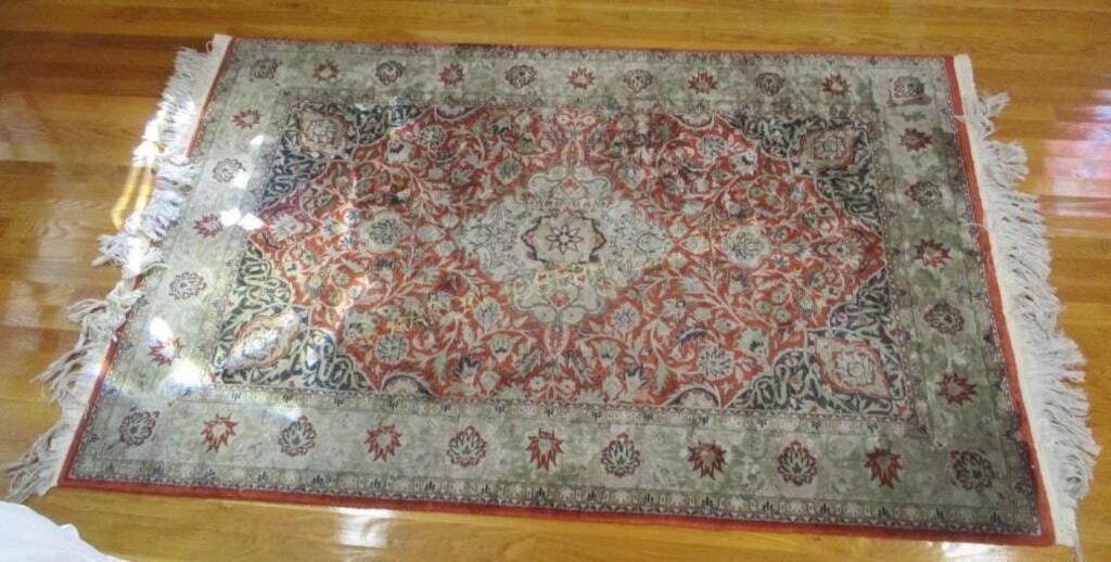 Hand Knotted Hereke Silk Rug 7x4 ft: Hand Knotted Hereke Silk Rug 7x4 ft