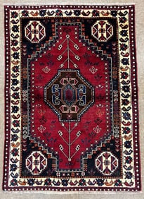 Hand Knotted Persian Shiraz Rug 3.7x5.1 ft