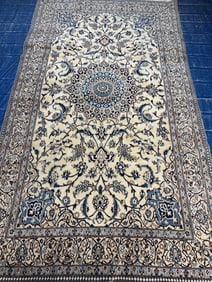 Hand Knotted Persian Silk&Wool Nain Rug 5x9 ft