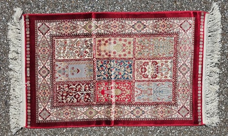 Hand Knotted Hereke Rug 2x3 ft.